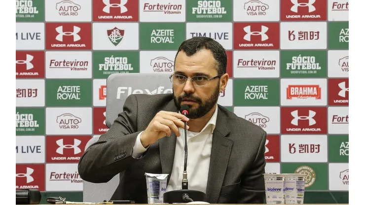 "Pegamos uma situação perdida", diz Mário Bittencourt sobre contrato de Evanilson