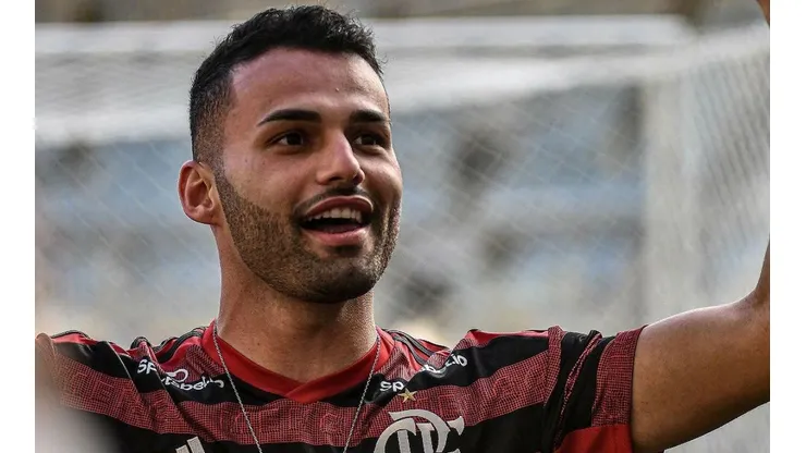 Com Thiago Maia, Dome esboça time ideal para o clássico contra o Flu