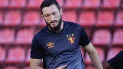 Diretoria do Sport se manifesta e esclarece situação do lateral Sander: "É bom para ele, é bom para o clube"