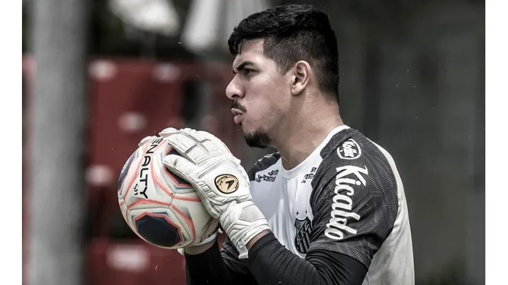 Em alta no Santos, João Paulo é procurado por clubes de Portugal