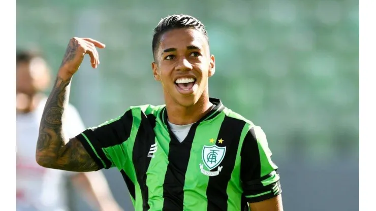 Santos fica muito próximo de contratar Matheusinho