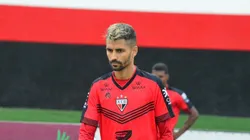 Athletico busca a contratação de Jorginho, do Atlético-GO