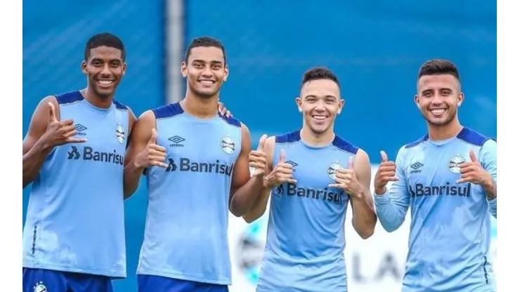 Wolverhampton-ING faz proposta para tirar "guri" do Grêmio nesta janela