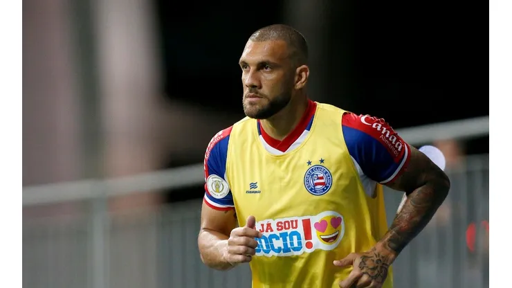 Fernandão rescinde contrato com o Bahia