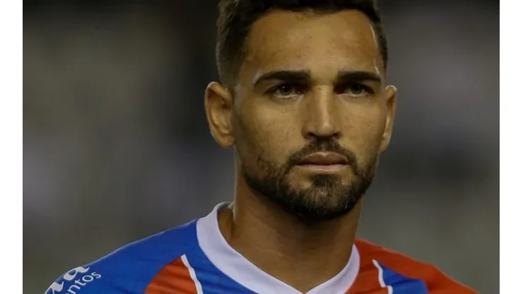 Grêmio tenta tirar Gilberto do Bahia, que informa preço
