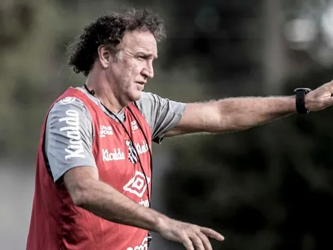 Peres atende pedido de Cuca e fecha acordo com meio-campista; contrato já está pronto para ser assinado