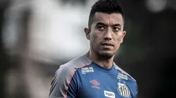 Santos está próximo de rescindir com Uribe