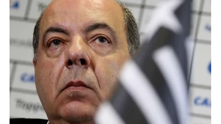 Mufarrej se irrita com arbitragem em jogos do Botafogo