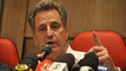 Landim toma a frente e Fla avança por Guga