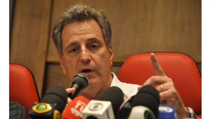 Landim toma a frente e Fla avança por Guga