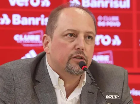 Barcellos encerra assunto sobre Alexandre Pato: "Página virada"