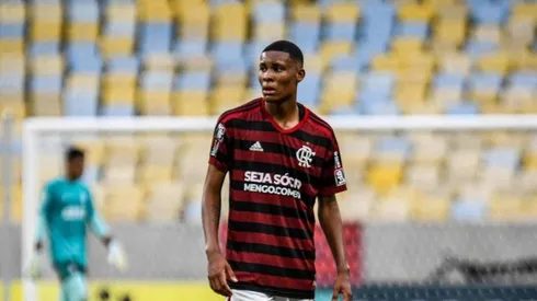 Cria do Ninho, Caio Roque comanda zoeira com Vasco