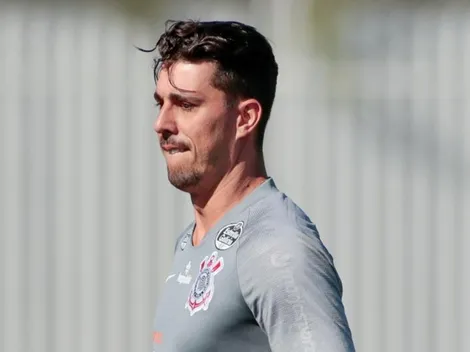 Avelar "janta" imprensa e sai em defesa de companheiros