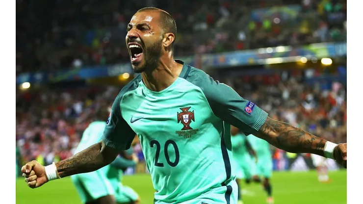 Quaresma está livre no mercado.