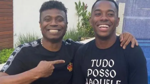 Edílson sugere contratação de Robinho ao Corinthians