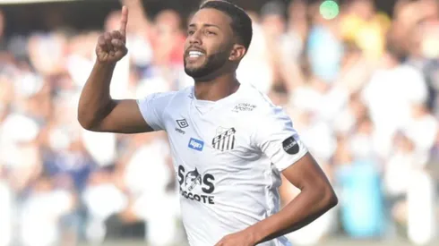 Fluminense faz sondagem ao lateral Jorge para o lugar de Egídio