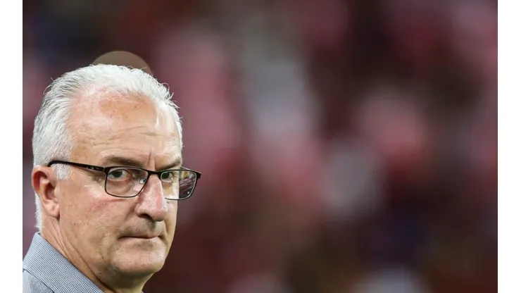 Athletico anuncia demissão de Dorival após 4 derrotas seguidas no BR