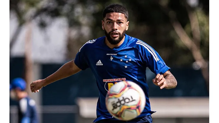 Enderson enfrenta CRB com 3 volantes por sobrevivência na Copa do Brasil