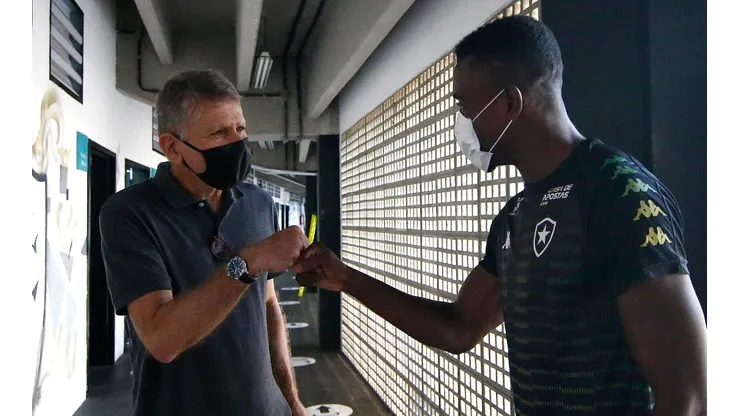 Autuori fala sobre posição em que Kalou vai atuar no Botafogo