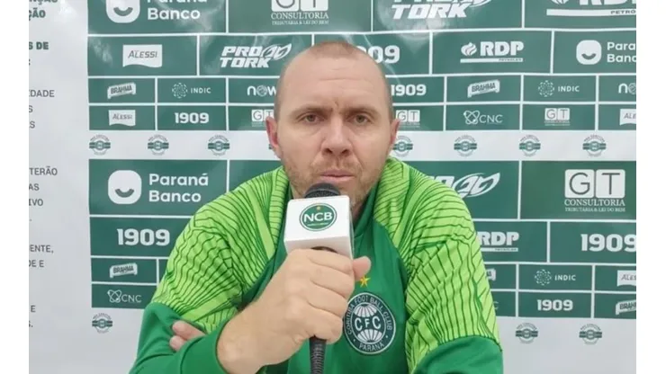 Mozart comemora vitória e acredita em um bom trabalho de Jorginho à frente do Coritiba