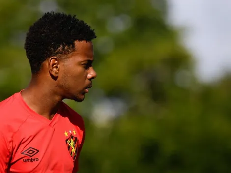 Empresário de Rafael traz detalhes da iminente chegada do lateral ao Cruzeiro