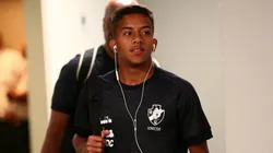 Vinícius fica à disposição de Ramon diante do Grêmio