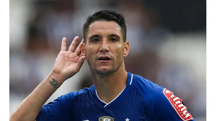 Thiago Neves volta à pauta e Sérgio Rodrigues anuncia quitação de dívidas