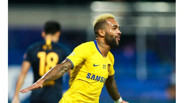 Carlos Leão comenta sobre Alex Teixeira no Vasco