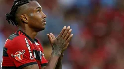Vitinho foi um dos pedidos por Sampaoli.