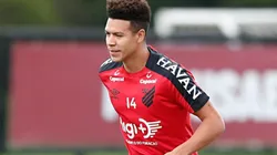 Marquinhos Gabriel se vê na berlinda no Athletico