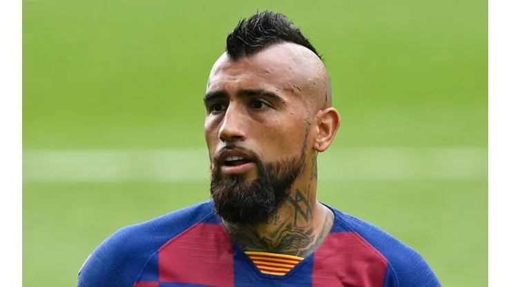 Vidal também? Marcos Braz levanta Nação sobre astro do Barça
