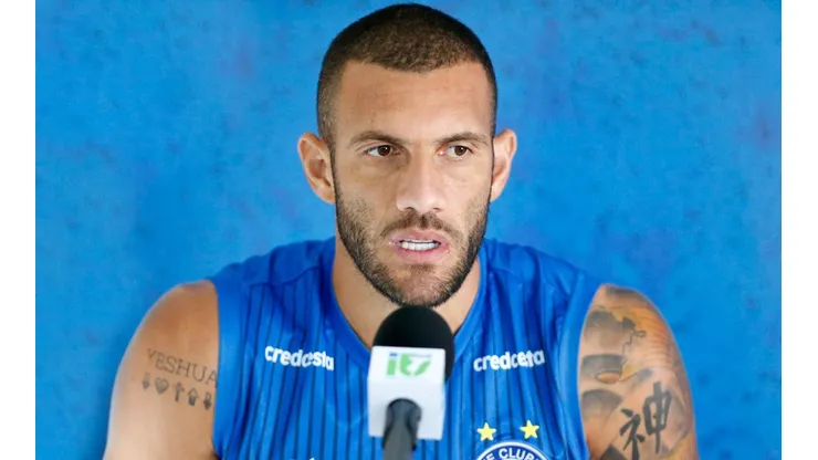 Fernandão e volante titular do Bahia podem deixar o Tricolor