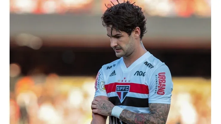 Sampaoli liga para Pato e Atlético define possibilidade de negócio