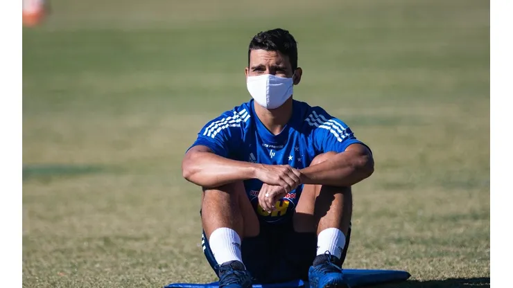 Enderson explica ausência de Jean na partida contra o Figueirense