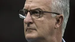 Dorival será ausência diante do Santos.