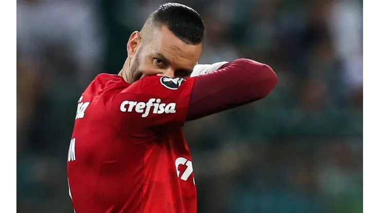 Torcida do Palmeiras exige demissão de Luxa e Weverton faz cobrança