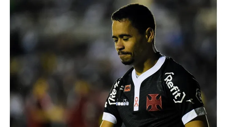 Pikachu é desfalque confirmado no Vasco