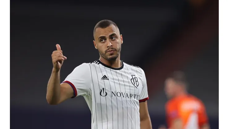Proposta de R$ 115 milhões por Arthur Cabral empolga diretoria do Palmeiras