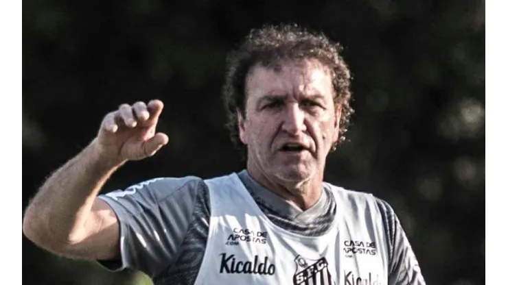 Cuca descarta reforços e comenta sobre crise financeira no Santos