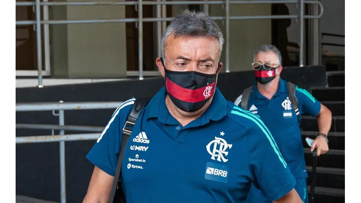 Dome rebate críticas sobre mexer em "legado" de Jorge Jesus