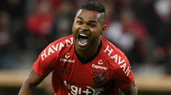 Nikão foi um dos únicos que jogou todos os minutos até aqui no Brasileirão.