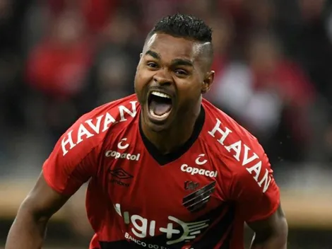 Dorival Júnior deve poupar Nikão e mais 2 contra o Santos