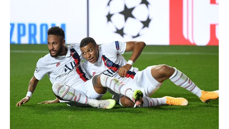 Presidente do PSG garante Neymar e Mbappé "para sempre"