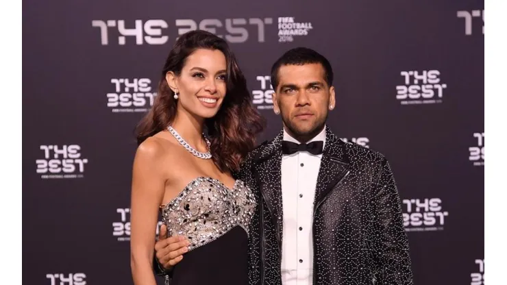 Esposa de Daniel Alves alfineta São Paulo nas redes sociais