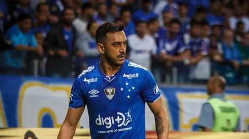 Cruzeiro vai à Justiça e Robinho pode ter de se reapresentar na Raposa