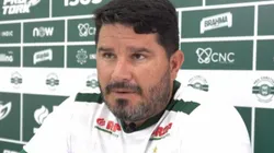 "Estão com vergonha", diz Barroca após derrota do Coritiba