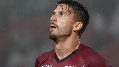 Grêmio inicia negociação por Everaldo