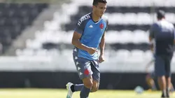 Parede pode ser novidade na escalação do Vasco