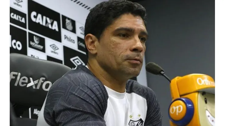 Santos promove Renato para o cargo de diretor de futebol