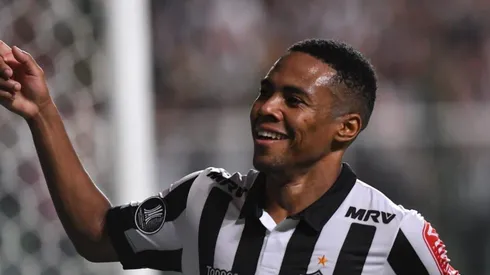 Fortaleza faz proposta para contratar Elias